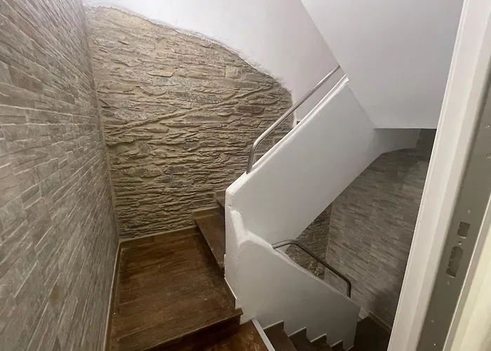 Centrico Muralla 2 * Lugo